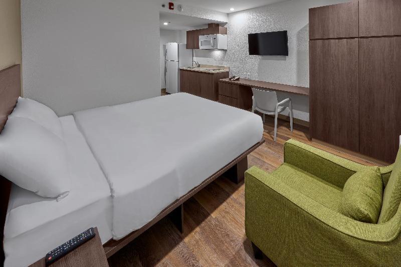 Extended Suites Saltillo Galerias Værelse billede